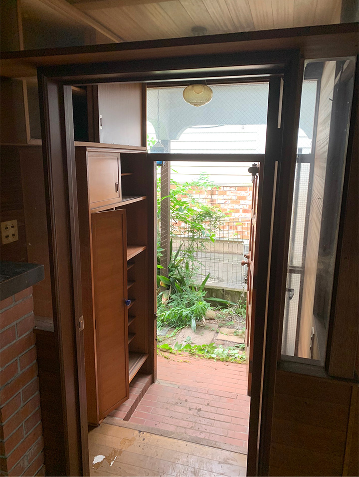 間口1.7mの、建てられない家