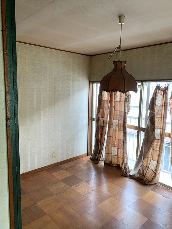 間口1.7mの、建てられない家